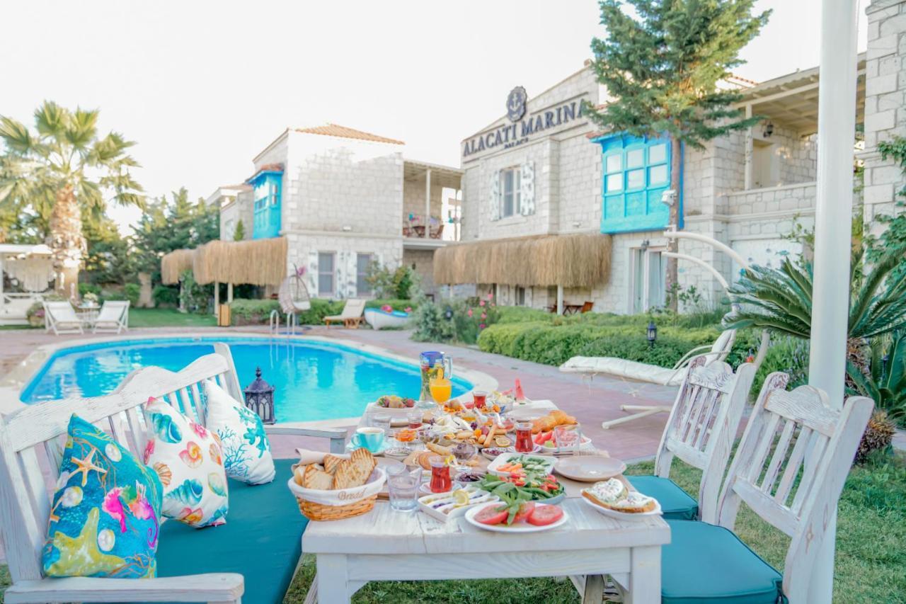 Alacati Marina Palace المظهر الخارجي الصورة